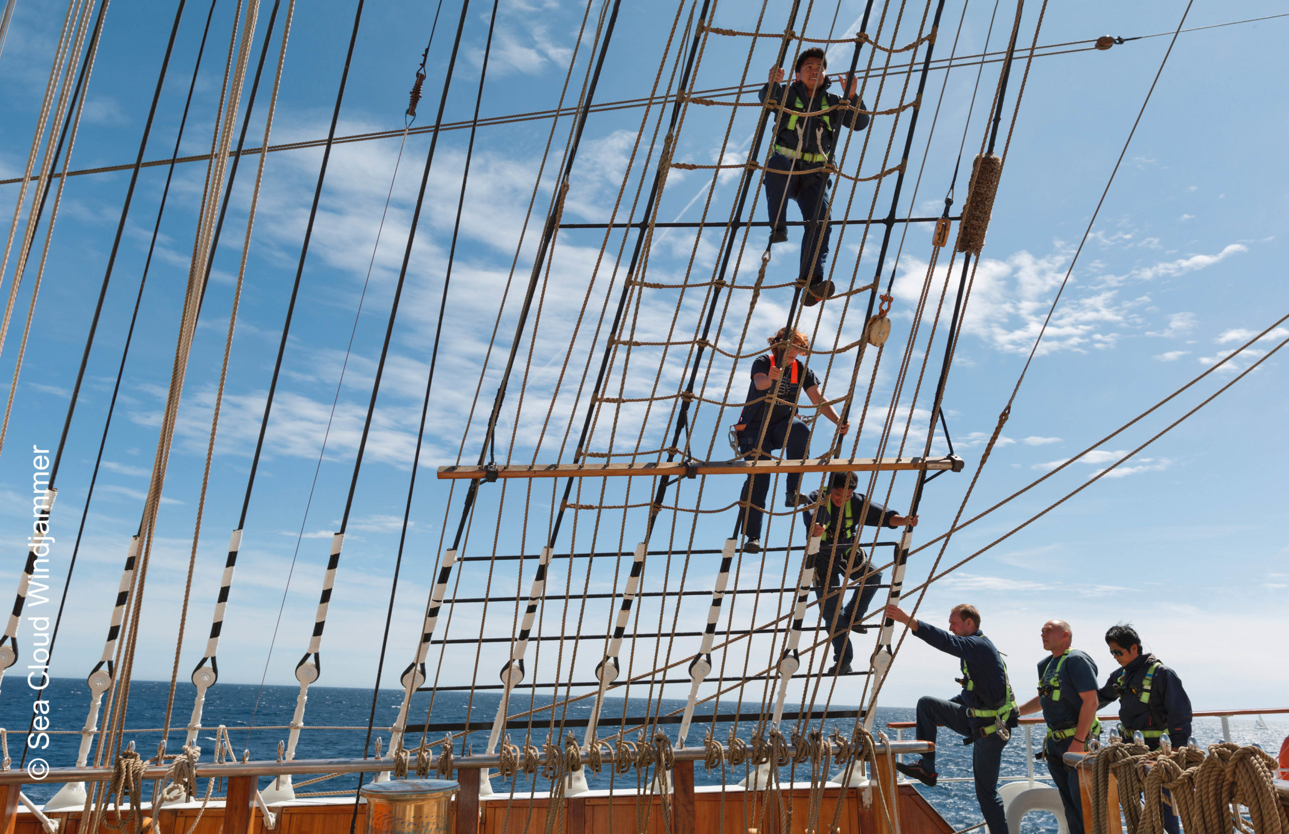 sea cloud II in den segeln Sea Cloud II Crew in der Tackelage
